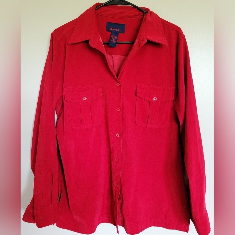 Denim & Co Women's Red Faux Suede Moleskin Lined Button Down Short Size Medium